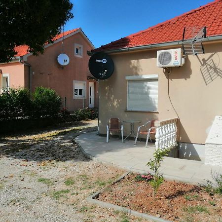 Guesthouse Andria Zadar Extérieur photo