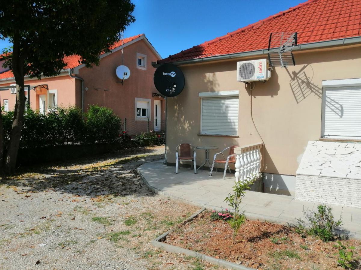 Guesthouse Andria Zadar Extérieur photo